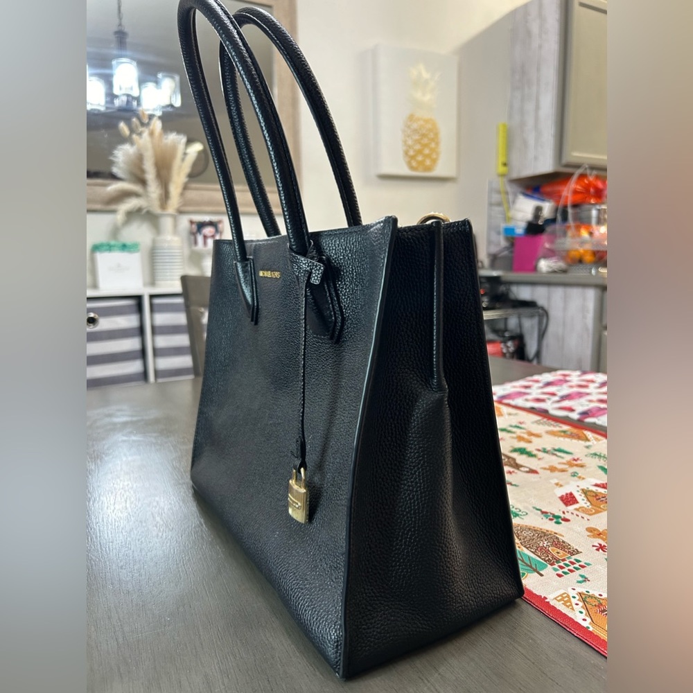 Michael Kors Bag *Missing Long Strap* - image 3